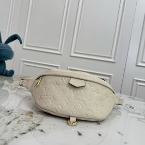 Louis Vuitton Bumbag Monogram Empreinte White